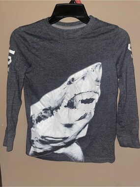 Boys' Dark Gray Shark Graphic Long Sleeve Tee Old Navy Sz 8